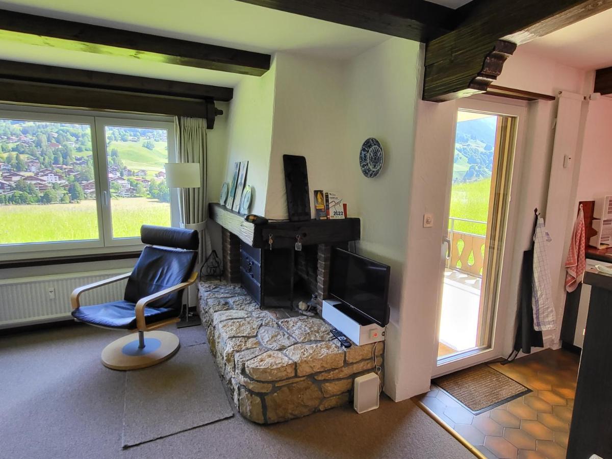 Appartement In Hus Signal Met Prachtig Uitzicht Op De Bergen Klosters Exterior foto