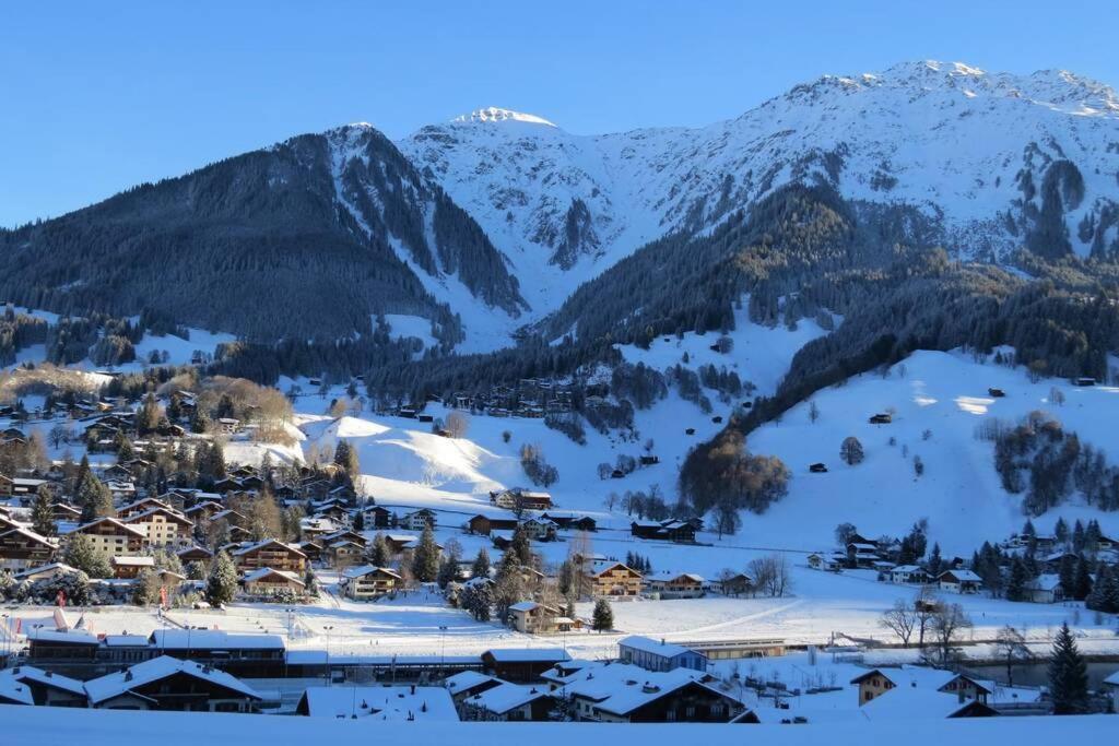 Appartement In Hus Signal Met Prachtig Uitzicht Op De Bergen Klosters Exterior foto